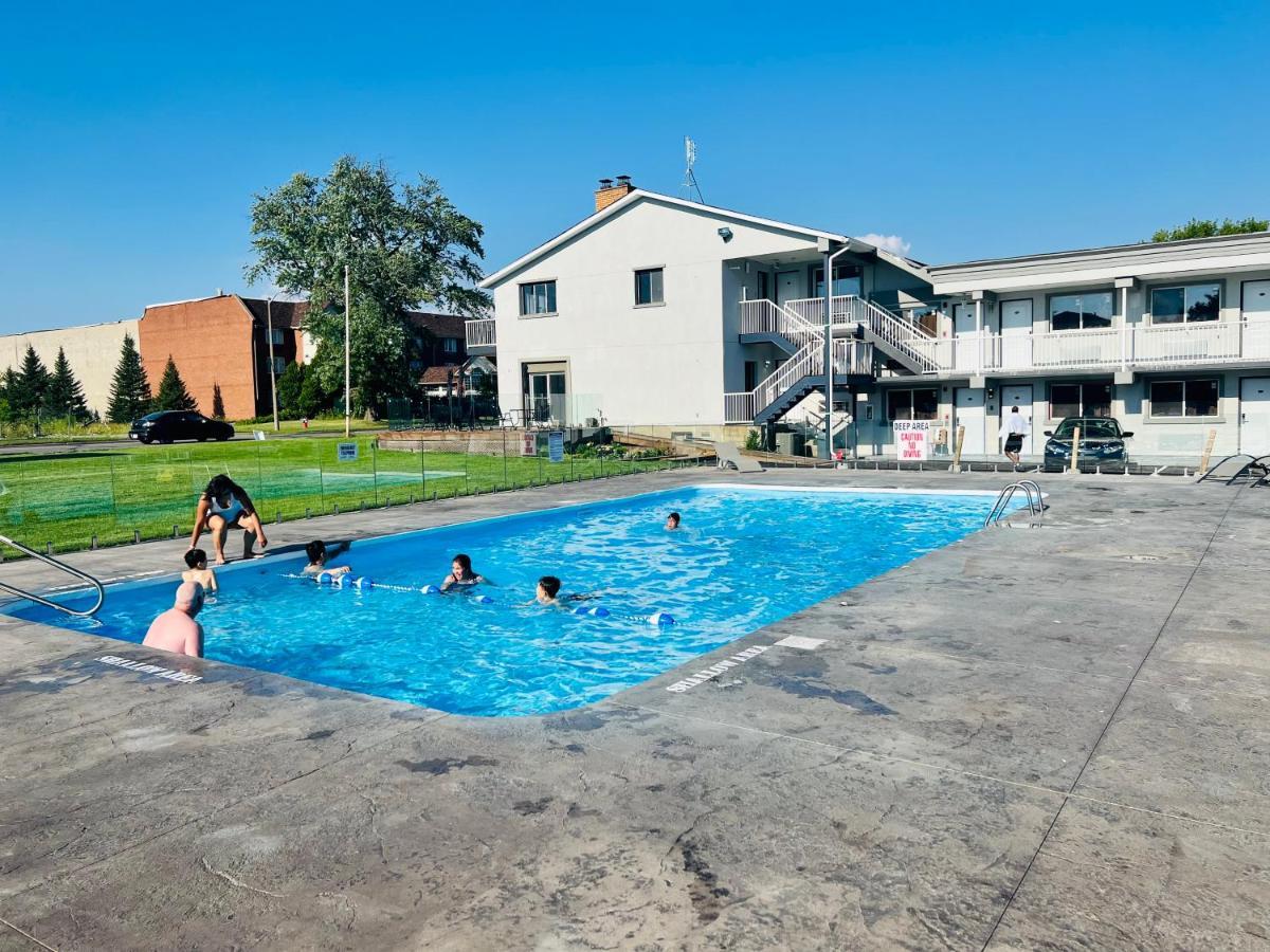 Super 8 By Wyndham Niagara Falls On מראה חיצוני תמונה